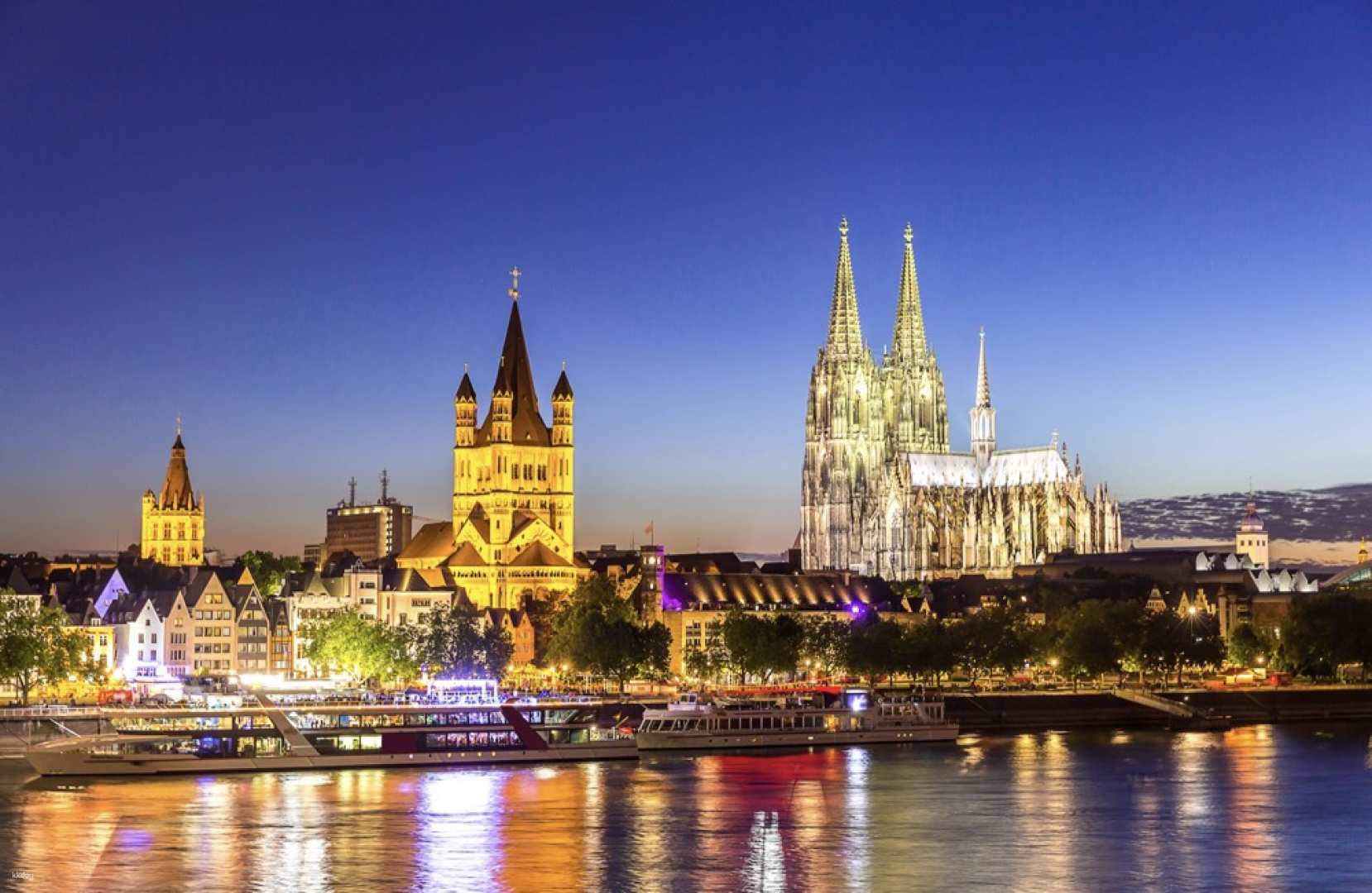 Cologne Airport CGN in Germany to and from Cologne city | Airport transfer car