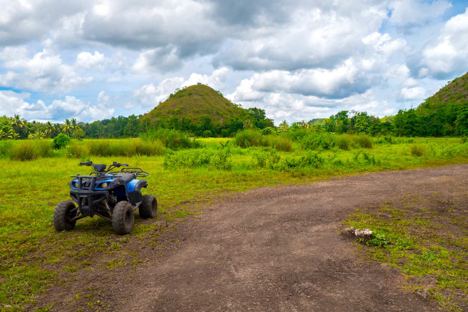 Bohol Countryside Private Tour: Chocolate Hills, ATV, Tarsier Conservation Area, River Cruise Lunch, Fireflies Cruise with Hotel Transfer | Philippines