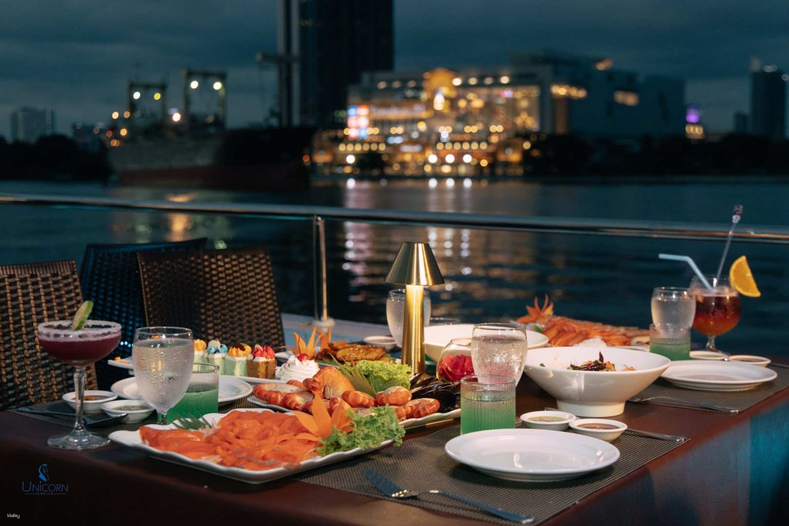Unicorn Dinner Cruise @ ICONSIAM Pier Bangkok | Thailand