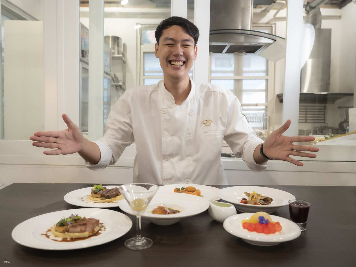 [Chef’s Table Experience] Thai Twist with Chef Teetoo at Risu Dining Room | Thailand