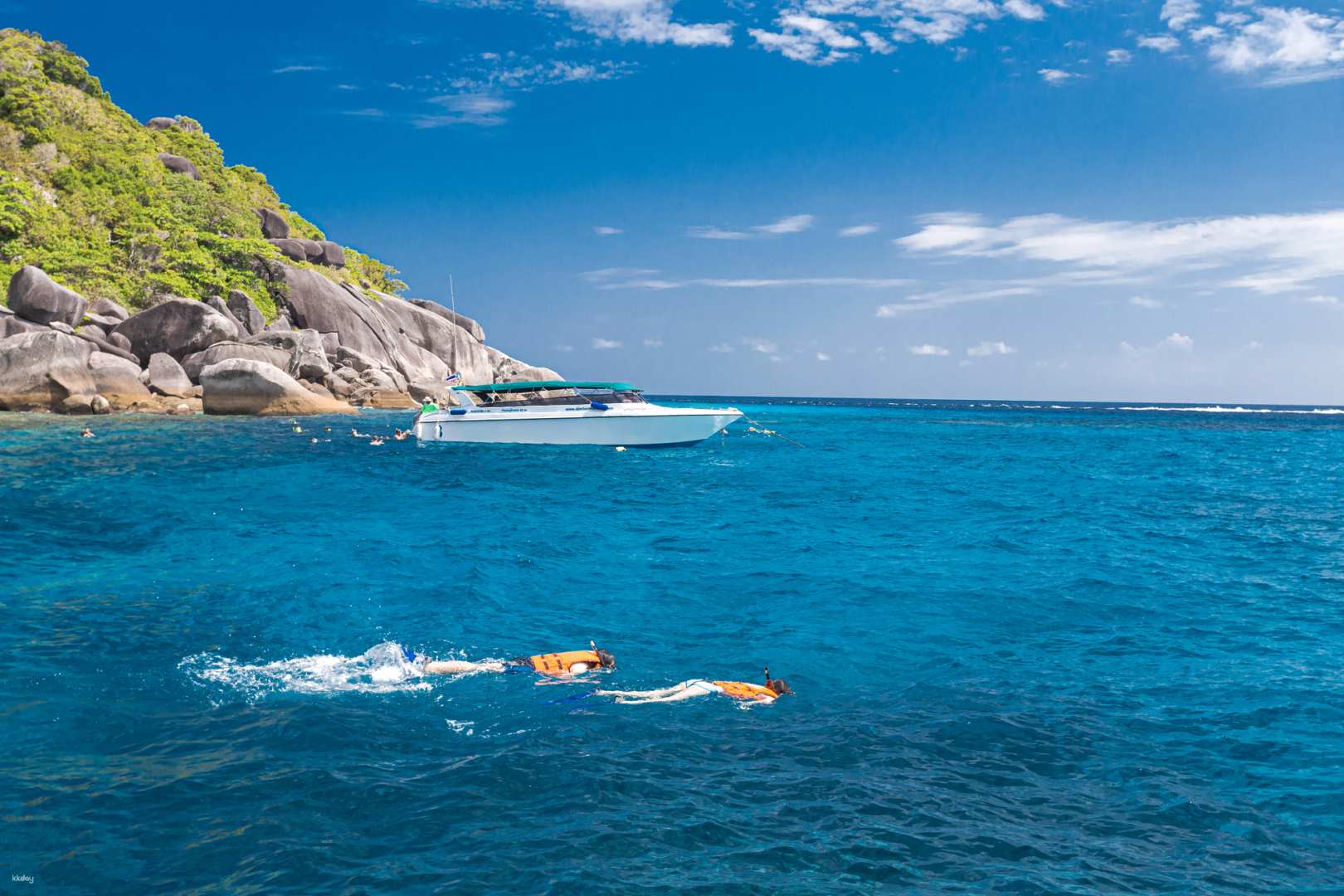 Full Day Similan Islands Explore with Canoe by Speed Catamaran from Phuket | Thailand
