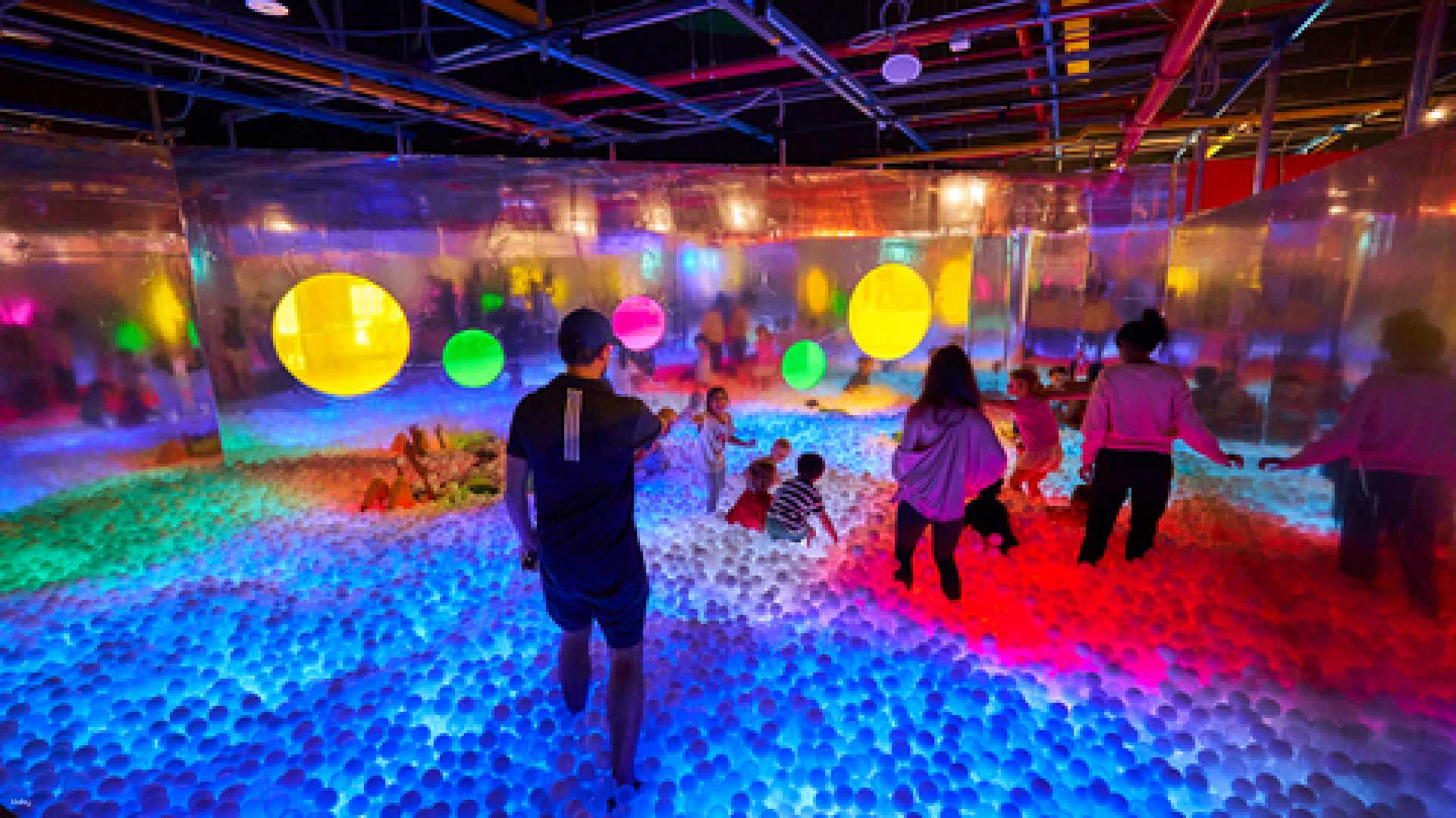 Chaos Lab: A Fun & Creative Experience for Children I Singapore