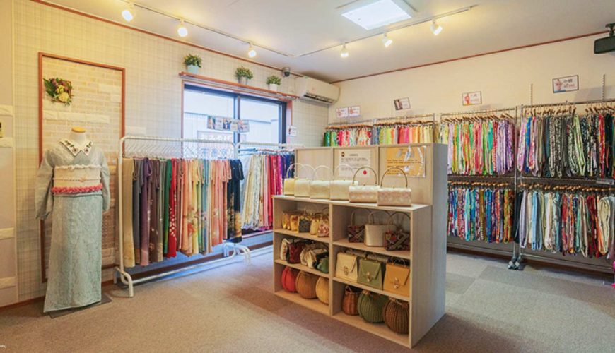 [First Fushimi Inari Store] Rental kimono and yukata experience｜Near attractions such as Kiyomizudera Temple, Gion, Fushimi Inari, Yasaka Shrine etc.｜Kyoto, Japan