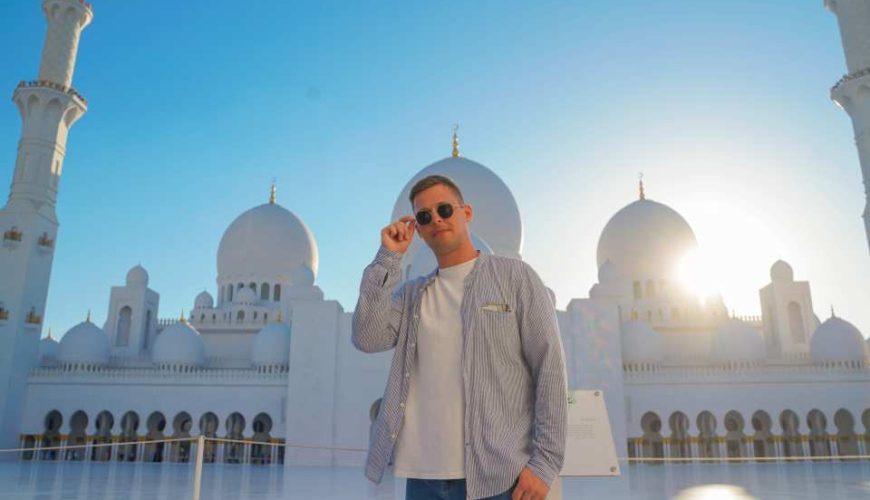 Louvre Museum Abu Dhabi and Grand Mosque Tour from Dubai
