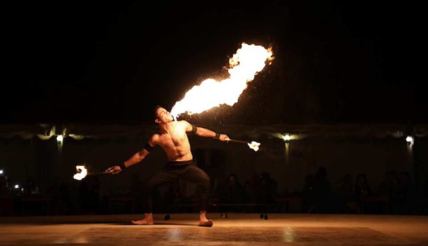 Premium Red-Dunes Safari & 3-Countries Cuisines Dinner at Al Khayma Camp