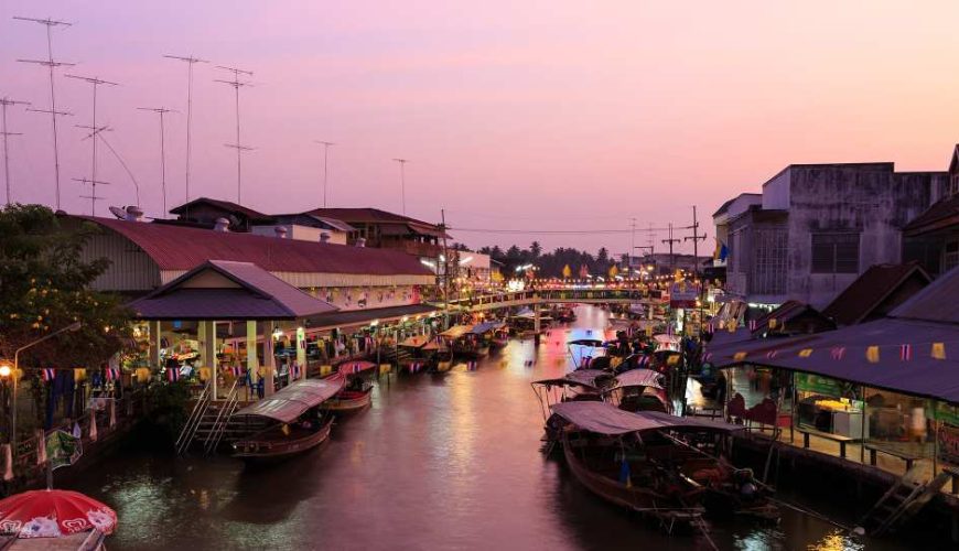 One Way Private Transfer between Bangkok and Amphawa