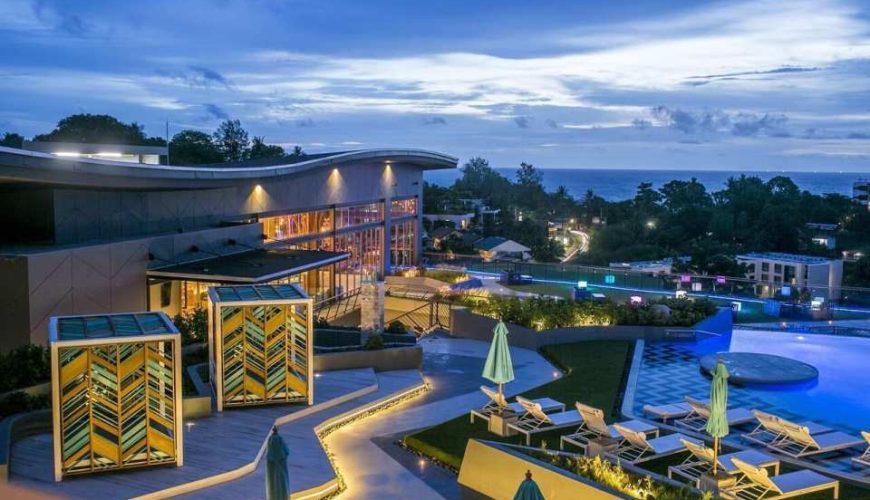 Twilight Sky Set Dinner with a View at The SIS Kata | Thailand