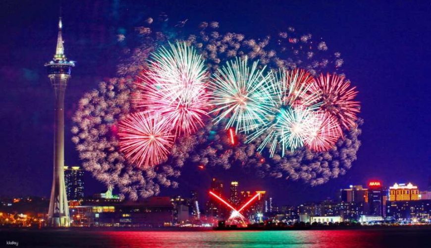 [Short-term tour to the north] Macau International Fireworks Display Contest, 2-day tour to Zhuhai｜6 meals in total Gold Medal Crispy Pork + Shiqi Squash Pigeon Feast, Peppered Pork Belly Chicken + Lotus Leaf Abalone Rice｜Shenzhen-Zhong Passage｜Guaranteed fast group formation flash
