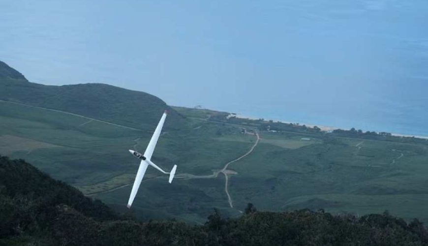 Hawaii Scenic Glider Tour (Non-powered flight / 1 or 2 people)
