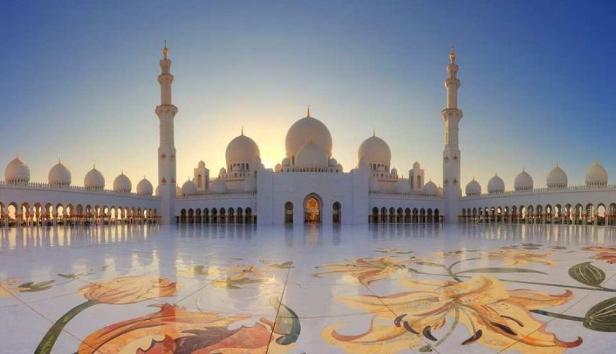 Private Abu Dhabi City tour with Grand Mosque & Qasr Al Watan Palace Visit
