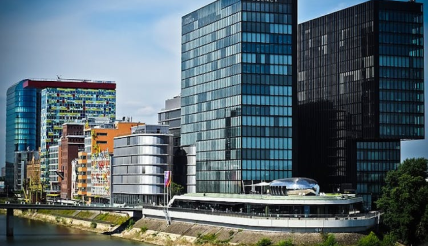 Düsseldorf private walking tour