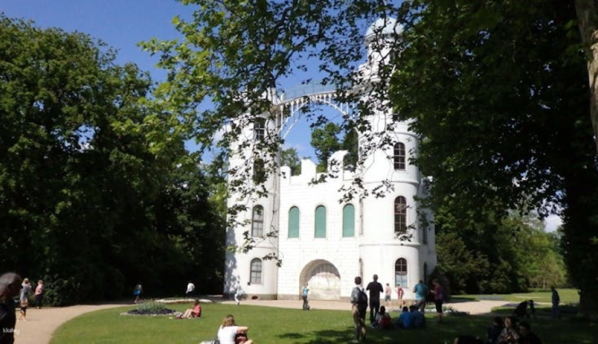 Guided bike tour from Berlin Wannsee to Potsdam