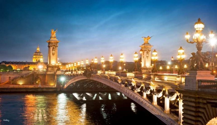 6D5N Modern Europe Tour from Amsterdam: Amsterdam, Bruges & Paris with Chinese-Speaking Guide