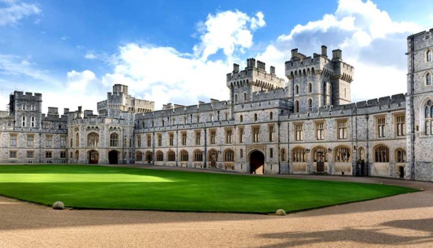 London Day Tour | Windsor Castle, Stonehenge, and Bath