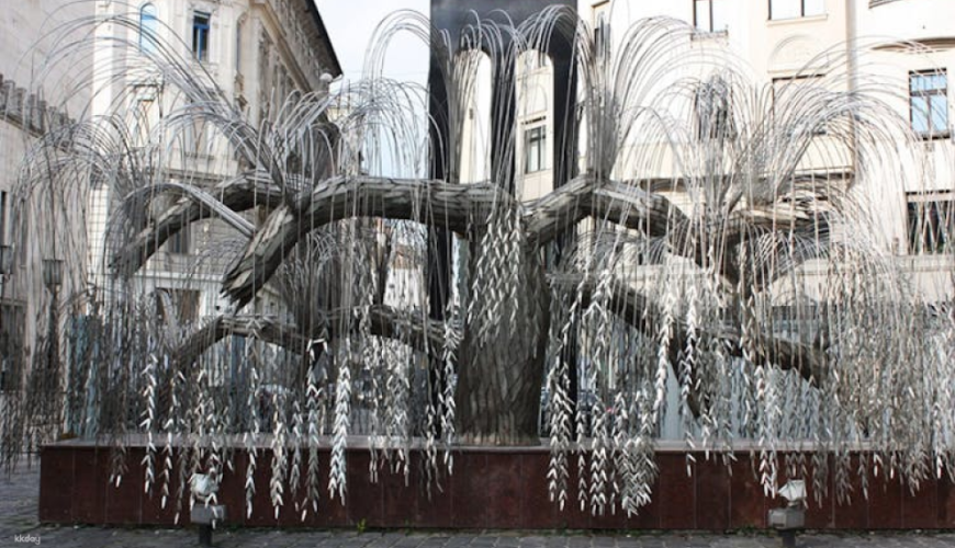 A Journey through Jewish Budapest with a Historian