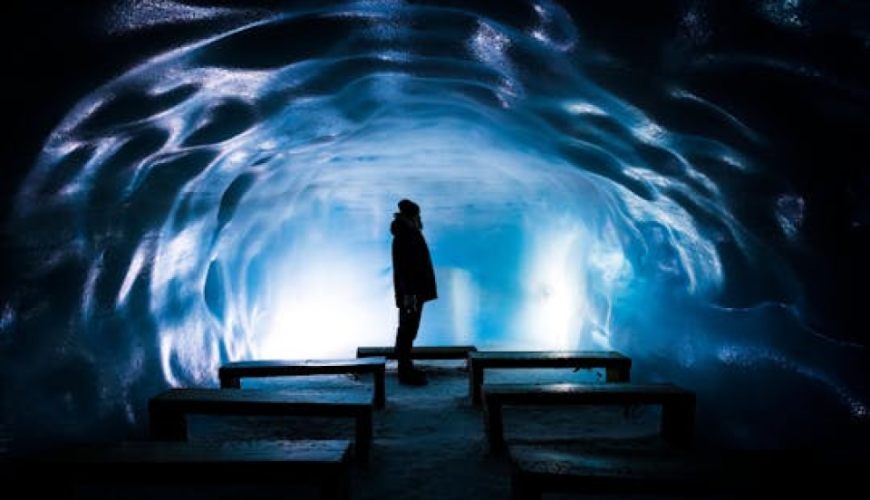 TUI Into Langjökull Glacier