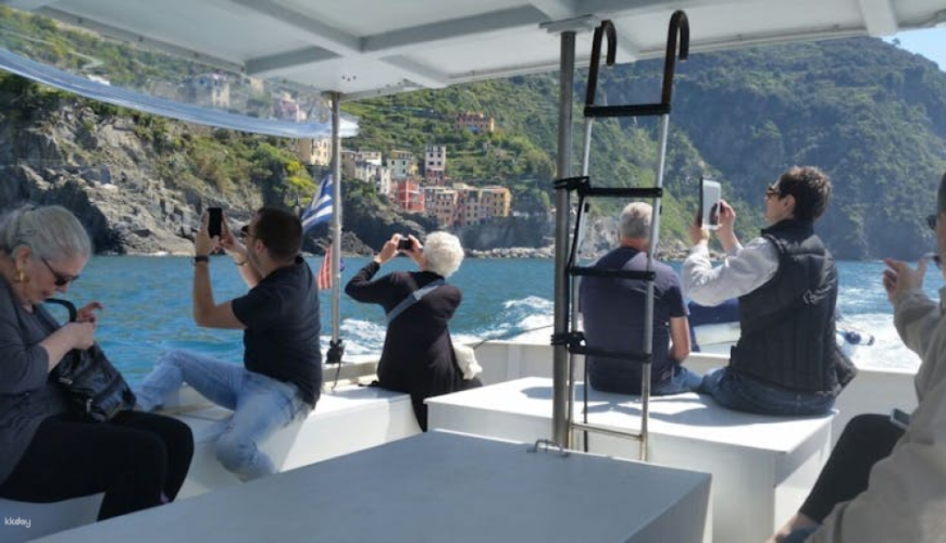 Small group Cinque Terre day tour from Florence
