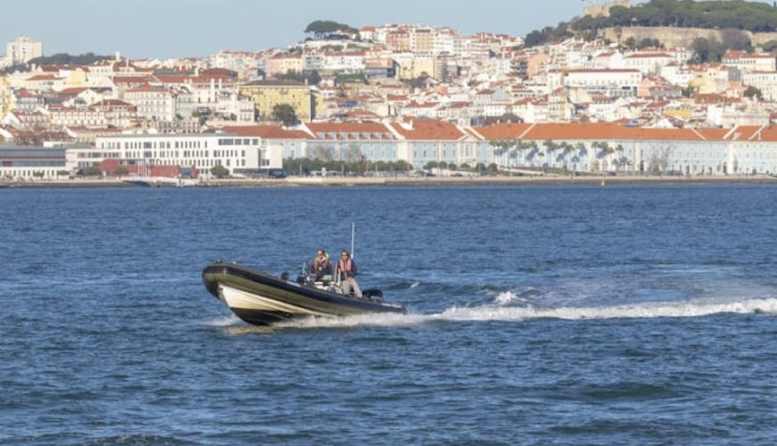 Lisbon 1-hour cultural boat tour